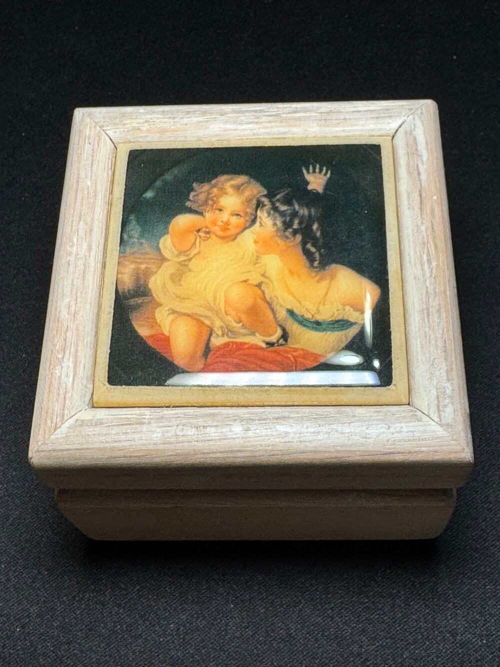 Vintage Kimberly Ent Graffic Art Wood Trinket Box Mother & Child